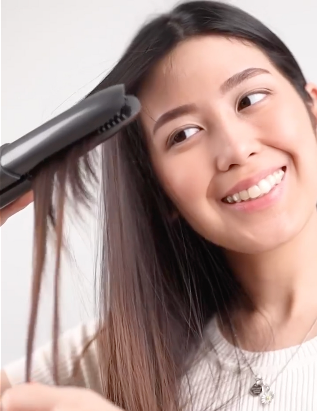 Beautederm Wireless Hair Straightener Demo Video